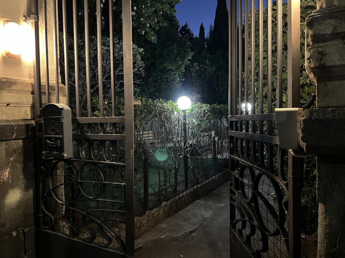 Il Giardino E Gli Affreschi Bed & Breakfast Catania Exterior foto